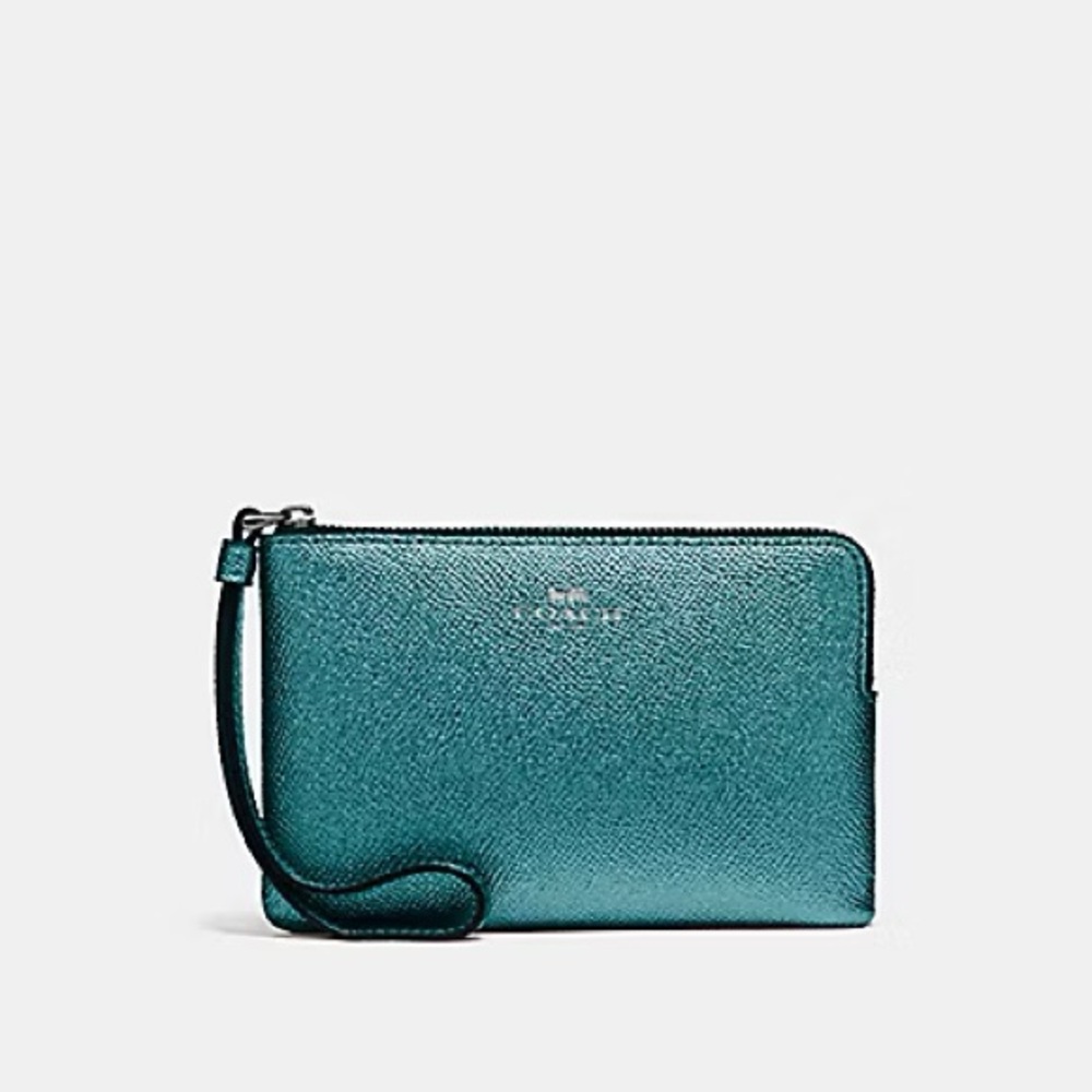 Coach CORNER ZIP WRISTLET IN METALLIC CROSSGRAIN LEATHER